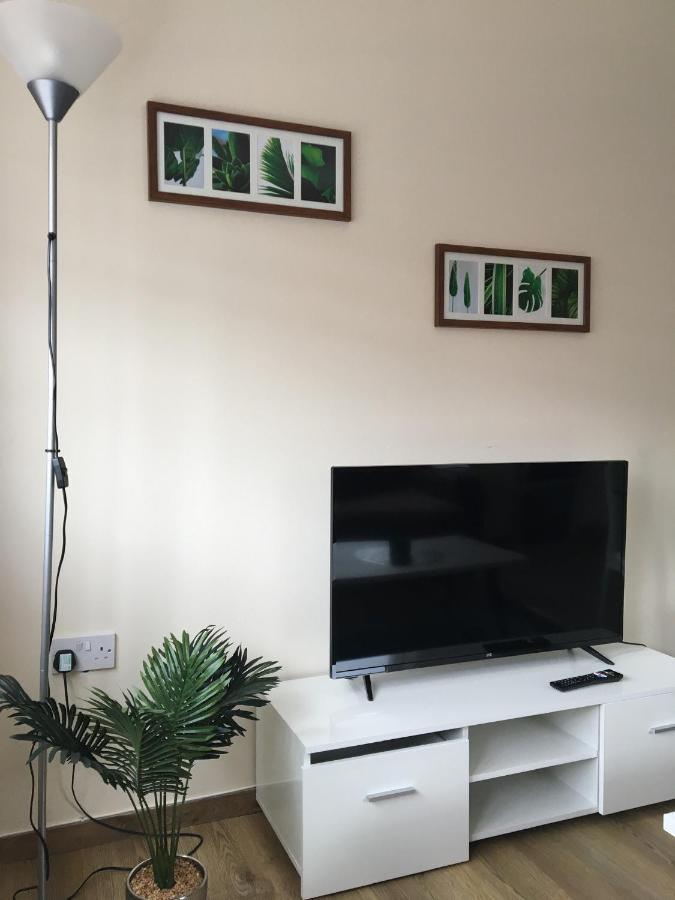 Modern 1 Bedroom Flat Perfect For Match Or City Break Ливърпул Екстериор снимка